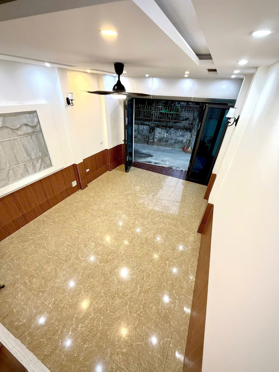 CHÍNH CHỦ CHO THUÊ NHÀ NGUYÊN CĂN – LÔ GÓC NGỌC THUỴ, LONG BIÊN – 11 TRIỆU/THÁNG