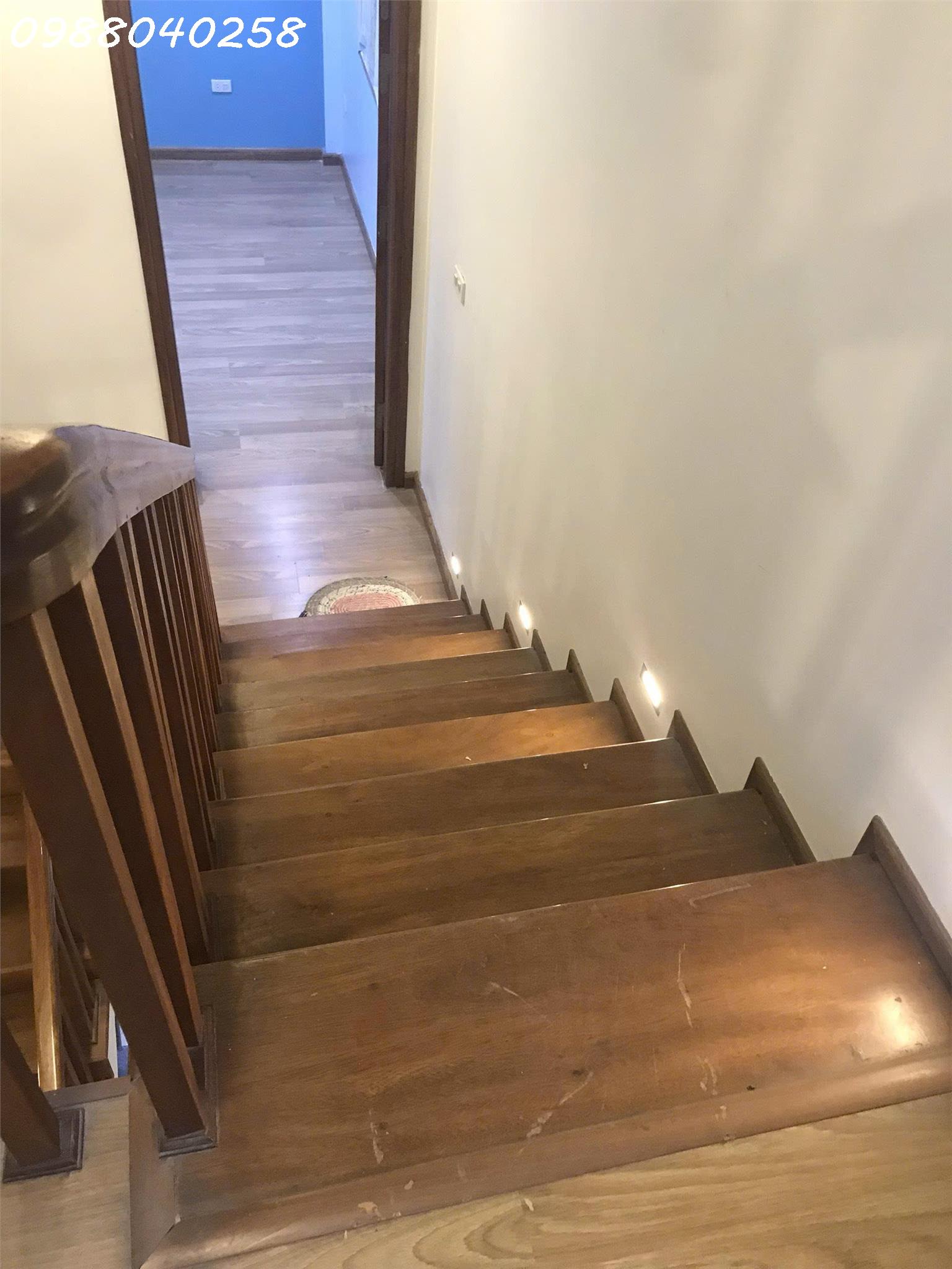 Chính chủ thuê nhà phân lô ngõ 56, Lê Quang Đạo DT 47m2 x 5 tầng, MT 4.2m, full đồ