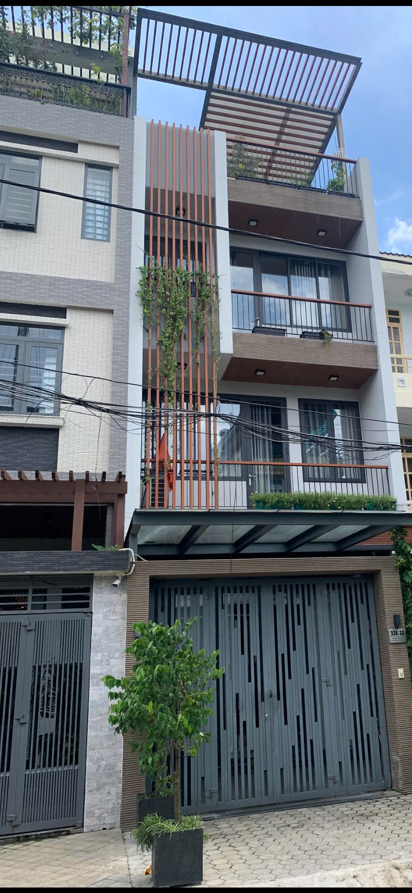 Bán gấp 10 nền đất thổ cư 74m2, đường Đình Phong Phú, Q9, TP HCM. Sổ đỏ, giá 5.75 tỷ.