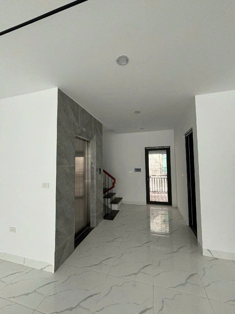 Siêu đẹp Bán nhà Tư Đình Long Biên – Oto tránh – Kinh Doanh- thang máy 79m 7 tầng nhỉnh 22 tỷ (TL)