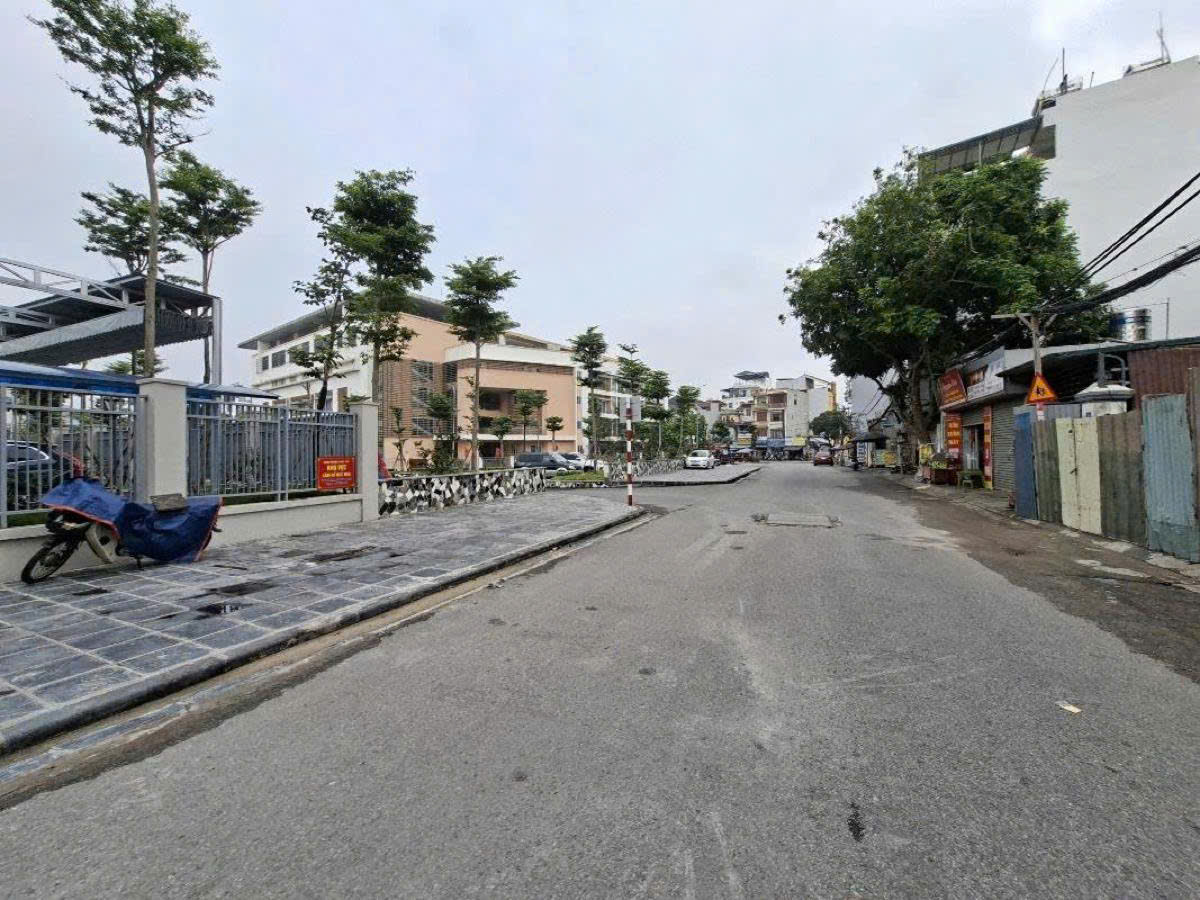 Bán đất Ngọc Thụy Long Biên, mặt phố kinh doanh