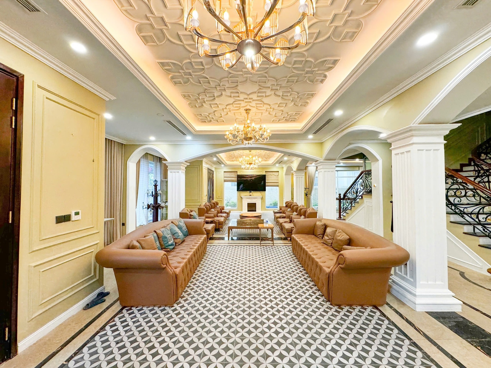 ⚜️ VIP NHẤT VINHOME RIVERSIDE, HƯỚNG DƯƠNG, 414M2 4T MT 19M, GIÁ ĐẦU TƯ 135 TỶ ⚜️