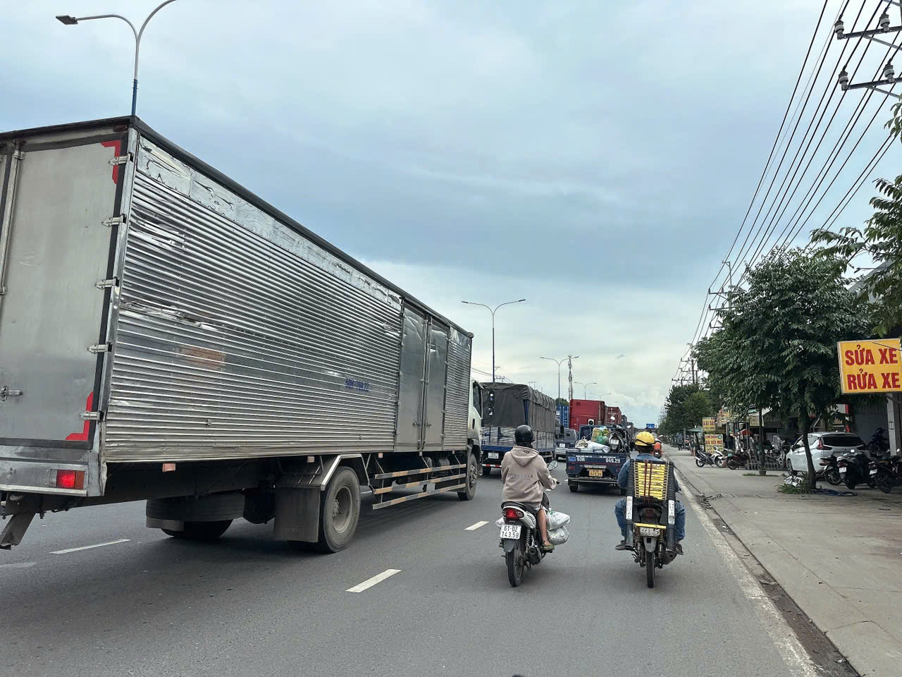 Bán KHO XƯỞNG ngang 17m gần QL 1A 1309m2 4 lầu xe tải đậu TN 1.5 tỷ chỉ 46.5 tỷ