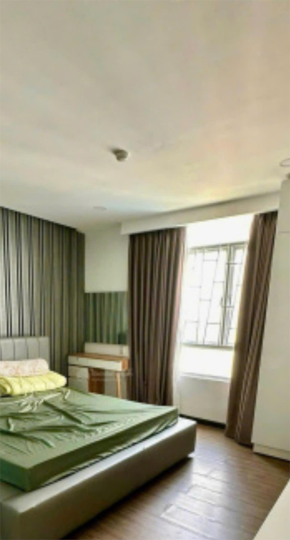 Cho thuê căn hộ Giai Việt Q.8, 115m2, 2PN, 2WC, Tạ Quang Bửu, giá 14tr/tháng, sổ hồng. LH: 0942239239