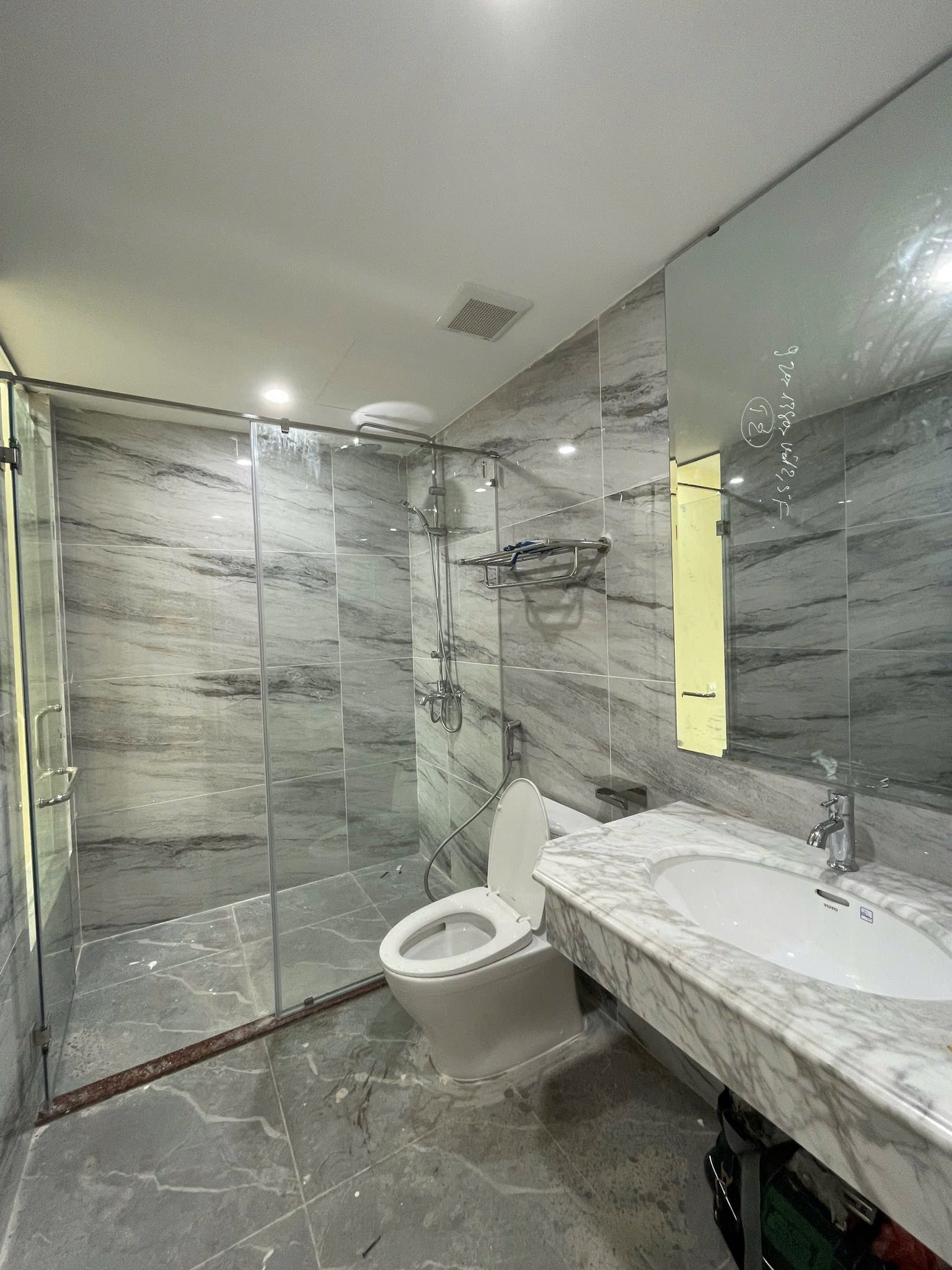 ⚜️ TÒA VĂN PHÒNG DỊCH VỌNG HẬU, CẦU GIẤY 288M2 9T MT 16M, GIÁ TỐT 200 TỶ ⚜️