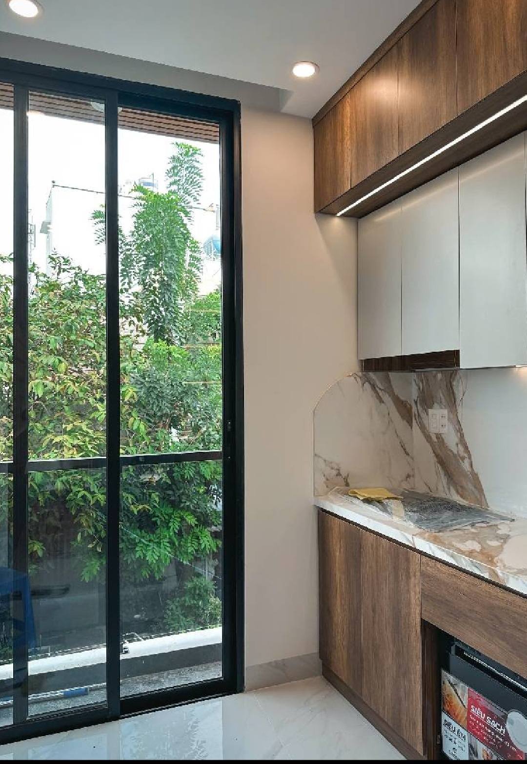 Nhà 3 tầng đẹp sát Trung Tâm Quận 2 Nguyễn Duy Trinh,Phú Hữu,Quận 9 vuông vức, phong thủy đẹp, đường trước nhà 6m