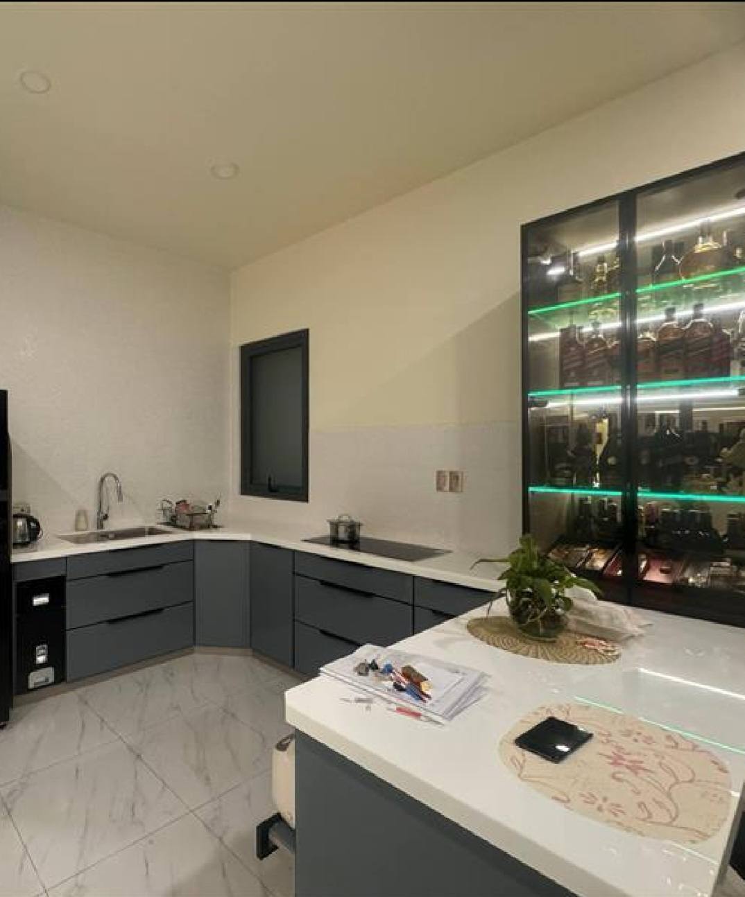 Nhà 3 tầng đẹp sát Trung Tâm Quận 2 Nguyễn Duy Trinh,Phú Hữu,Quận 9 vuông vức, phong thủy đẹp, đường trước nhà 6m