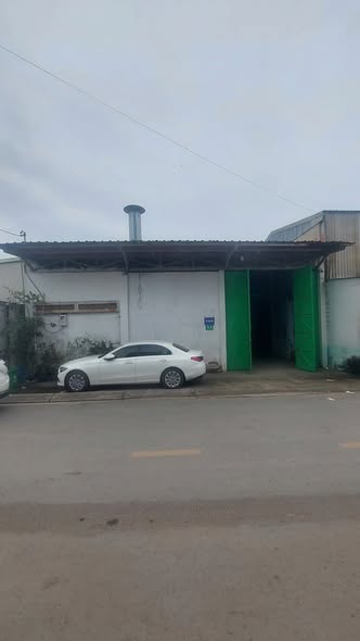 Bán nhà mặt tiền 12x22m giá 16 tỷ Đường Thới An 8