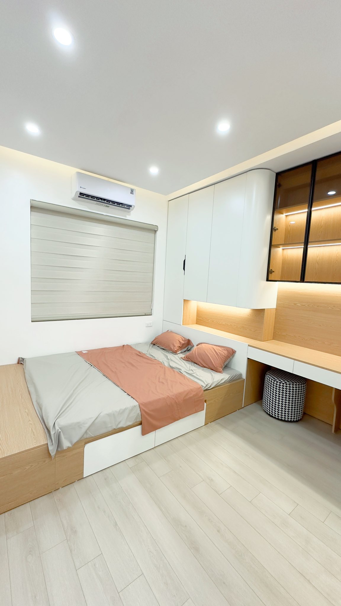 💥Đẹp như mơ💥TT khu 7,2ha Vĩnh Phúc, Ba Đình 47/75m 2PN Nội thất đẹp, Ban công xịn, 5.2 tỷ