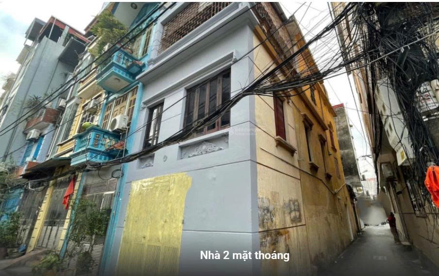 Phố Bà Triệu, Hà Đông 50m2 x 3 tầng, 5 ngủ, 2 vệ sinh, giá 10 Triệu/th