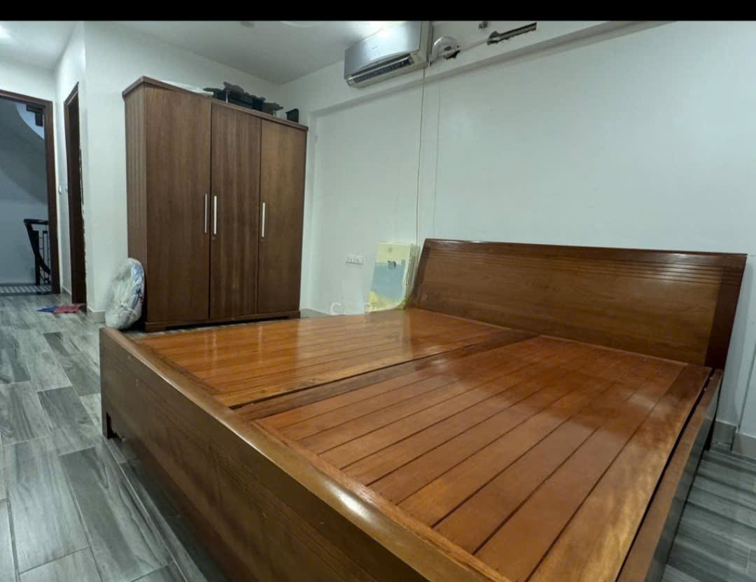 Cho thuê nhà ngõ Hồng Mai 32m² x 5 tầng 3 phòng ngủ, 4 vệ sinh 12 triệu