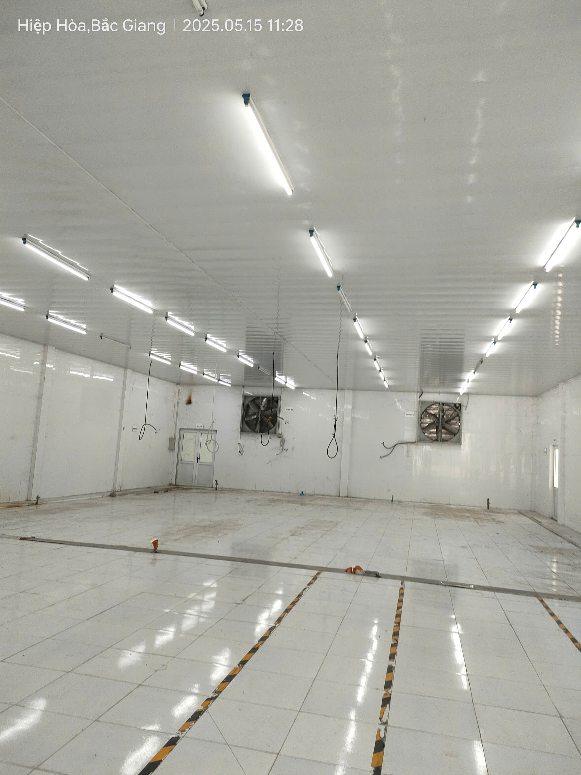 Hàng kín chưa lên sàn mặt phố Nguyễn Văn Giáp 300m, 1.5 tầng, mặt tiền 10m, 2.7 tỷ Mỹ Đình.