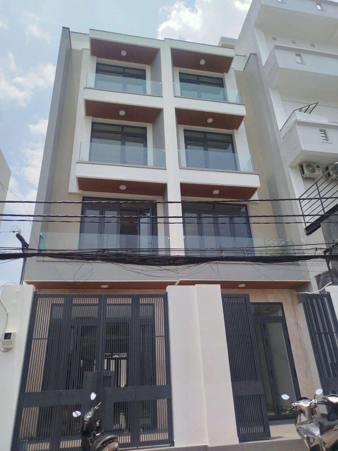 CHỈ 10.5 tỷ/căn – BÁN 2 CĂN NHÀ 5 TẦNG MẶT TIỀN ĐƯỜNG 41 – LINH ĐÔNG THỦ ĐỨC – NGAY VÀNH ĐAI 2 – PHẠM VĂN ĐỒNG