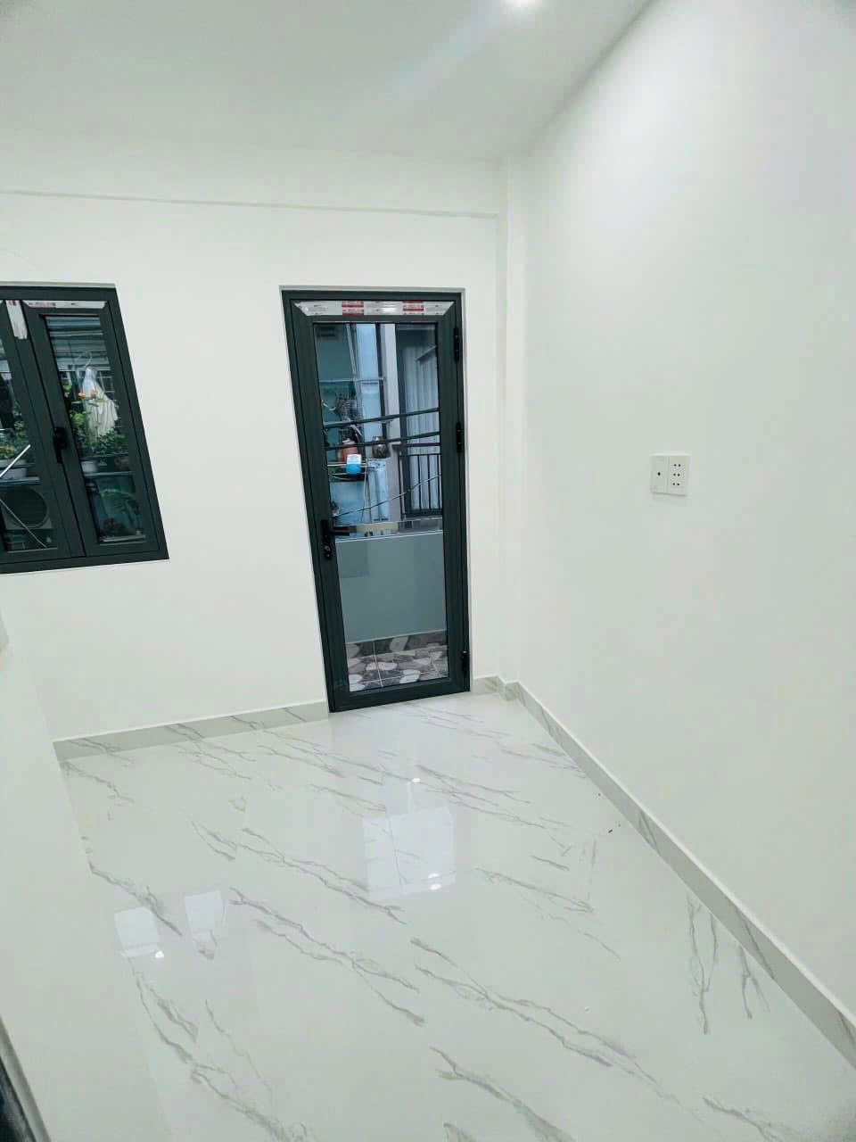 NHÀ MỚI XÂY DIỆN TÍCH SD 39.5 M2 Q4 HƠN 2 TỶ XÍU