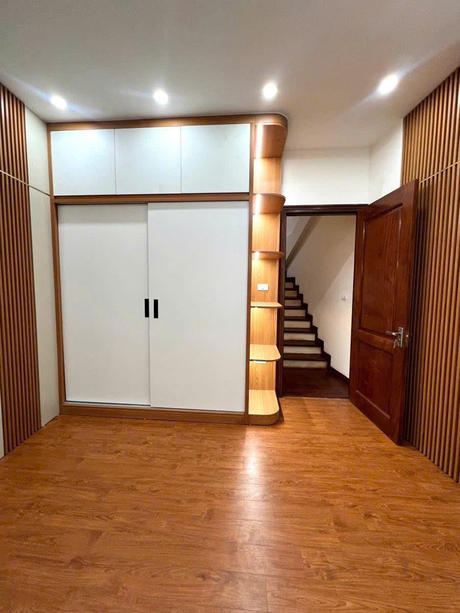 CHO THUÊ NHÀ 6 TẦNG MỚI XÂY – NGỌC THỤY, LONG BIÊN