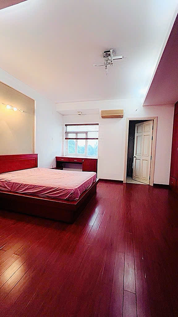 BÁN NHÀ 5 TẦNG CĂN GÓC 2 MT XE HƠI NGỦ TRONG NHÀ Đ.CÁCH MẠNG THÁNG 8, Q3 – NGANG ĐẸP 5.5M*19M – HÀNG XÓM NHÀ CAO TẦNG & BIỆT THỰ ĐẸP