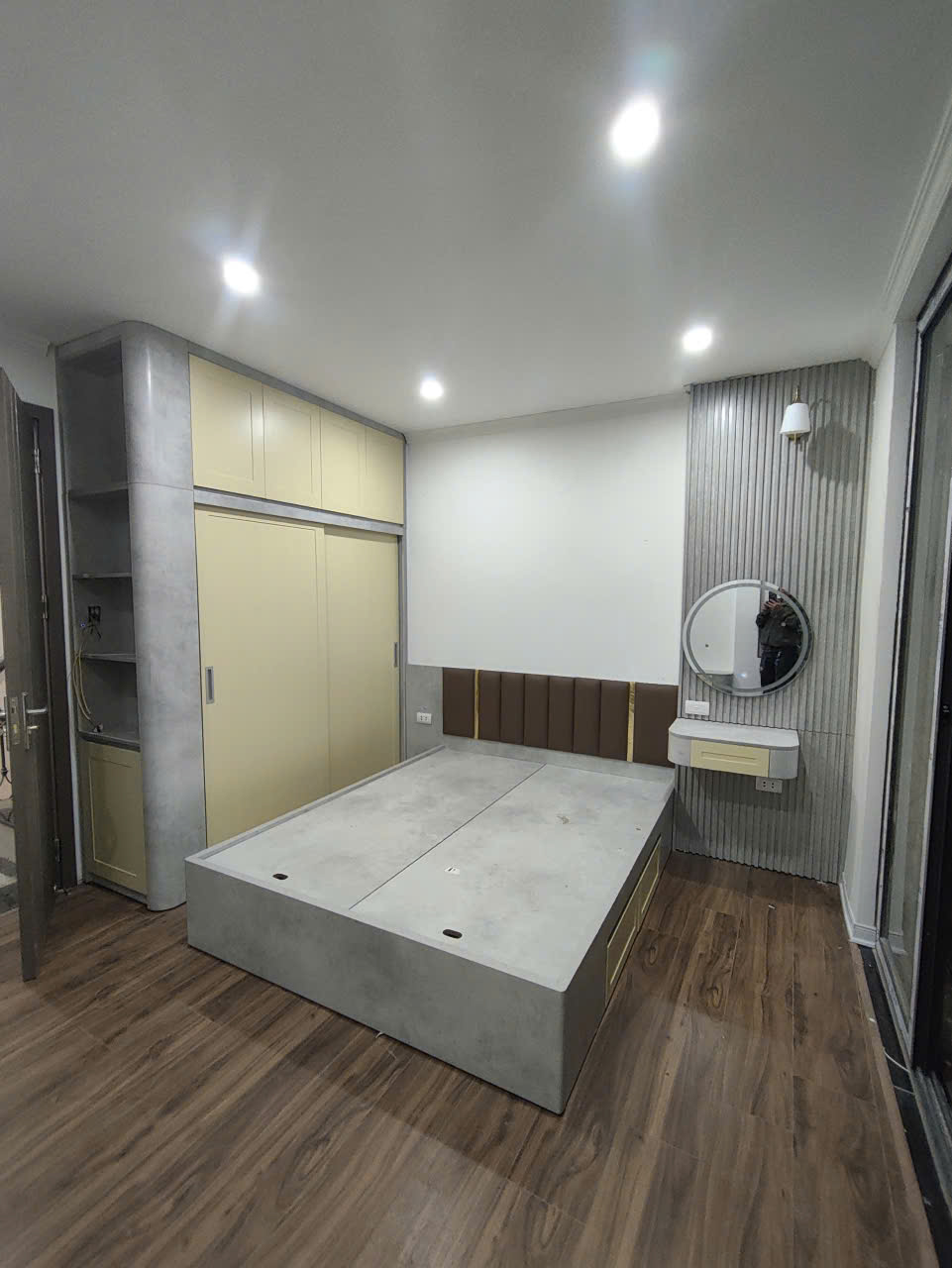 CHÍNH CHỦ CẦN BÁN NHÀ TT ĐỐNG ĐA 5 TẦNG 3 NGỦ GIÁ 5.X TỶ CÓ TL