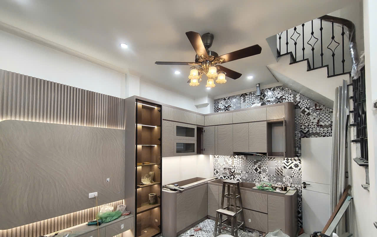 CHÍNH CHỦ CẦN BÁN NHÀ TT ĐỐNG ĐA 5 TẦNG 3 NGỦ GIÁ 5.X TỶ CÓ TL