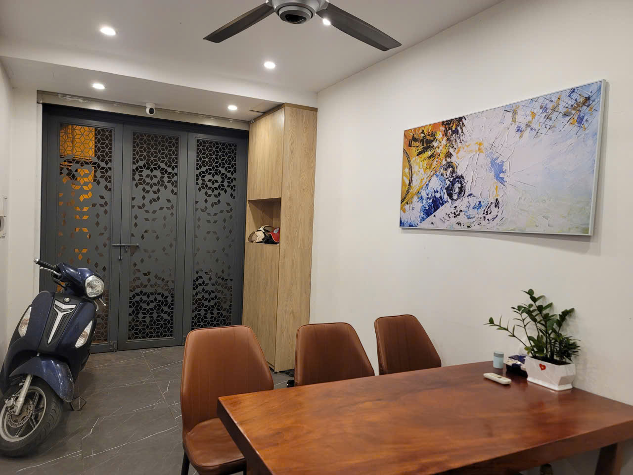 BÁN NHÀ GIÁ CHỈ 8.5 TỶ – KHƯƠNG TRUNG, THANH XUÂN – NHÀ MỚI ĐẸP, VÀI BƯỚC RA Ô TÔ