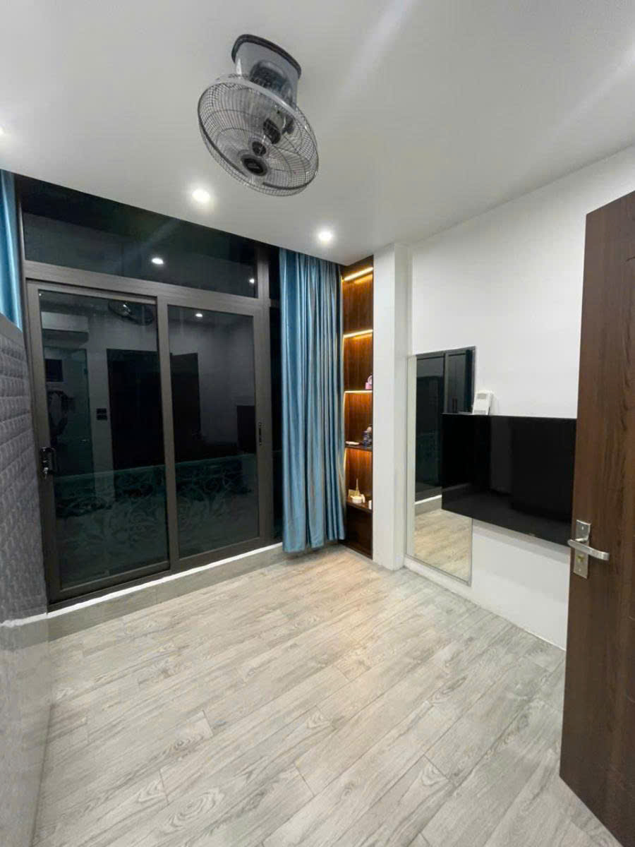 BÁN CĂN ĐỐNG ĐA 4 TẦNG 20M GẦN PHỐ – 2 MẶT NGÕ Ô TÔ – KINH DOANH – 40 RA MẶT PHỐ – NHÀ ĐẸP