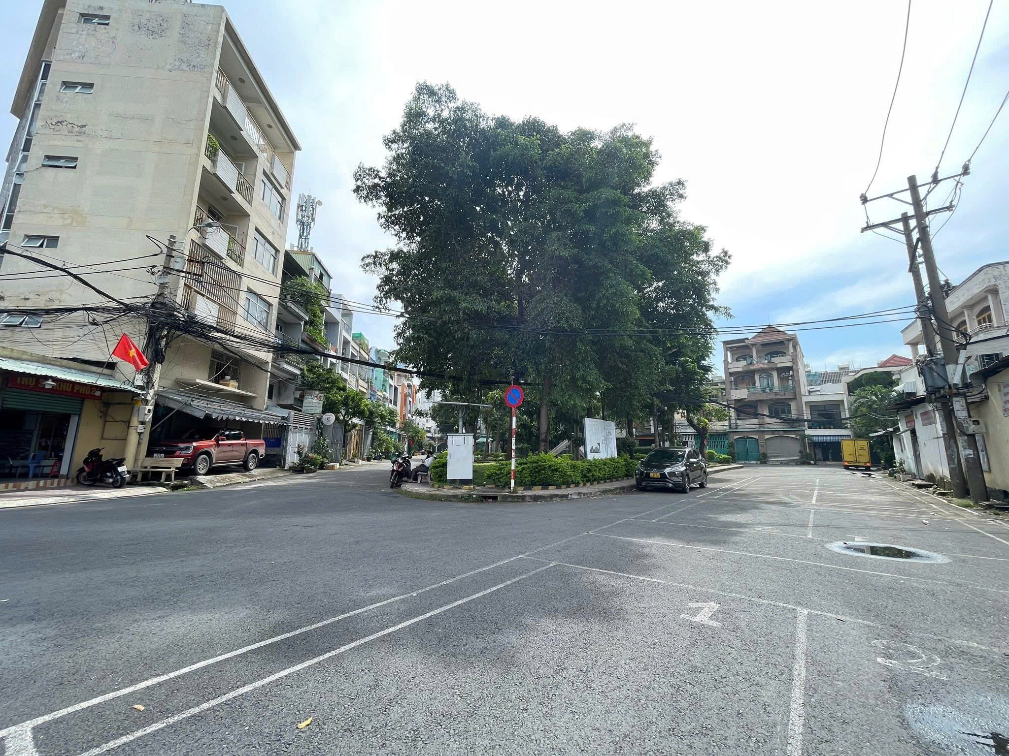 Bán nhà Hẻm số 1 Cầu Xéo – giao Tân Kỳ Tân Quý, DT: 3,9x18m, 4 Tầng mới, 4PN, 9,5 tỷ.