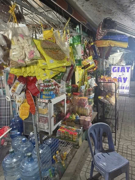 SANG NHƯỢNG QUÁN TẠP HOÁ – VỊ TRÍ ĐẸP TẠI NHÀ BÈ