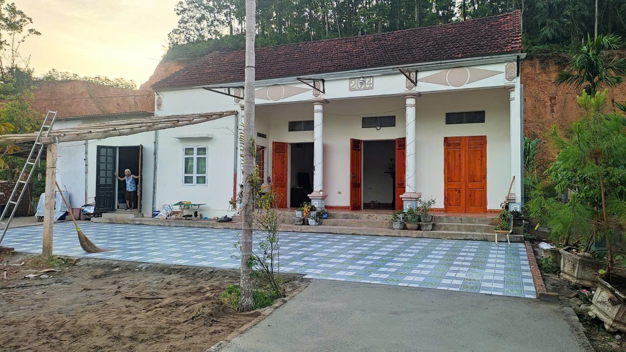 LÔ ĐẤT VỊ TRÍ ĐẸP- GIÁ TỐT chính chủ cần bán nhanh lô đất tiềm năng đầu tư tại xã Ba Vì, Tp Hà Nội