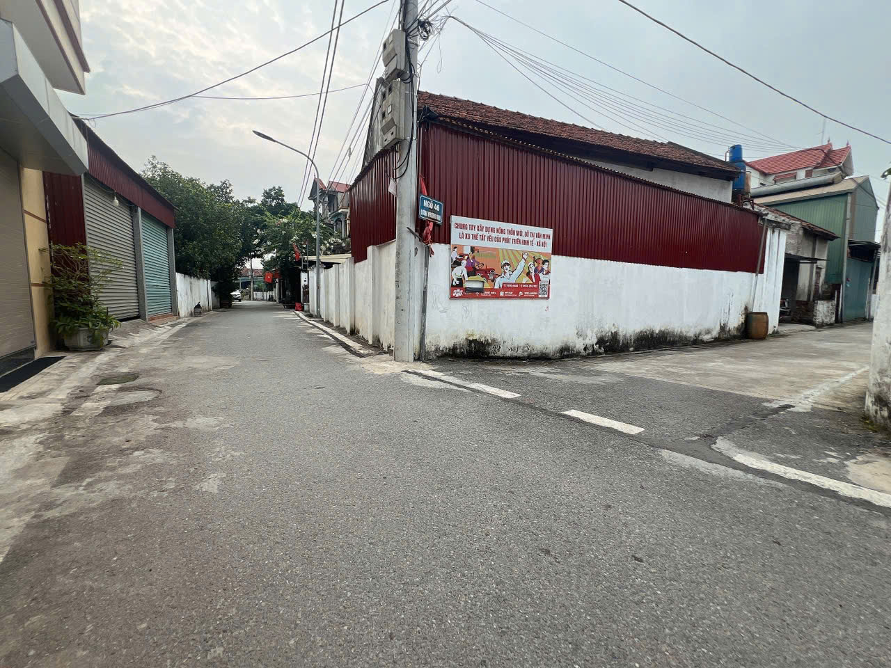 BÁN 42.1M ĐẤT ĐAN PHƯỢNG – OTO VÀO ĐẤT – GẦN ĐƯỜNG TÂY THĂNG LONG – CHỈ 3.1 TỶ.