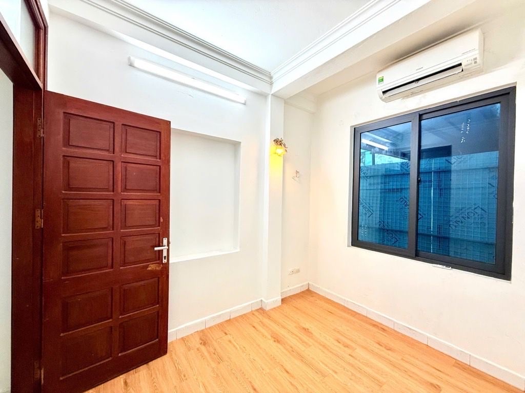 bán nhà ngọc hà ba đình 22m x5 tầng-6,5 tỷ 2 mặt ngõ,cách hồ 50m