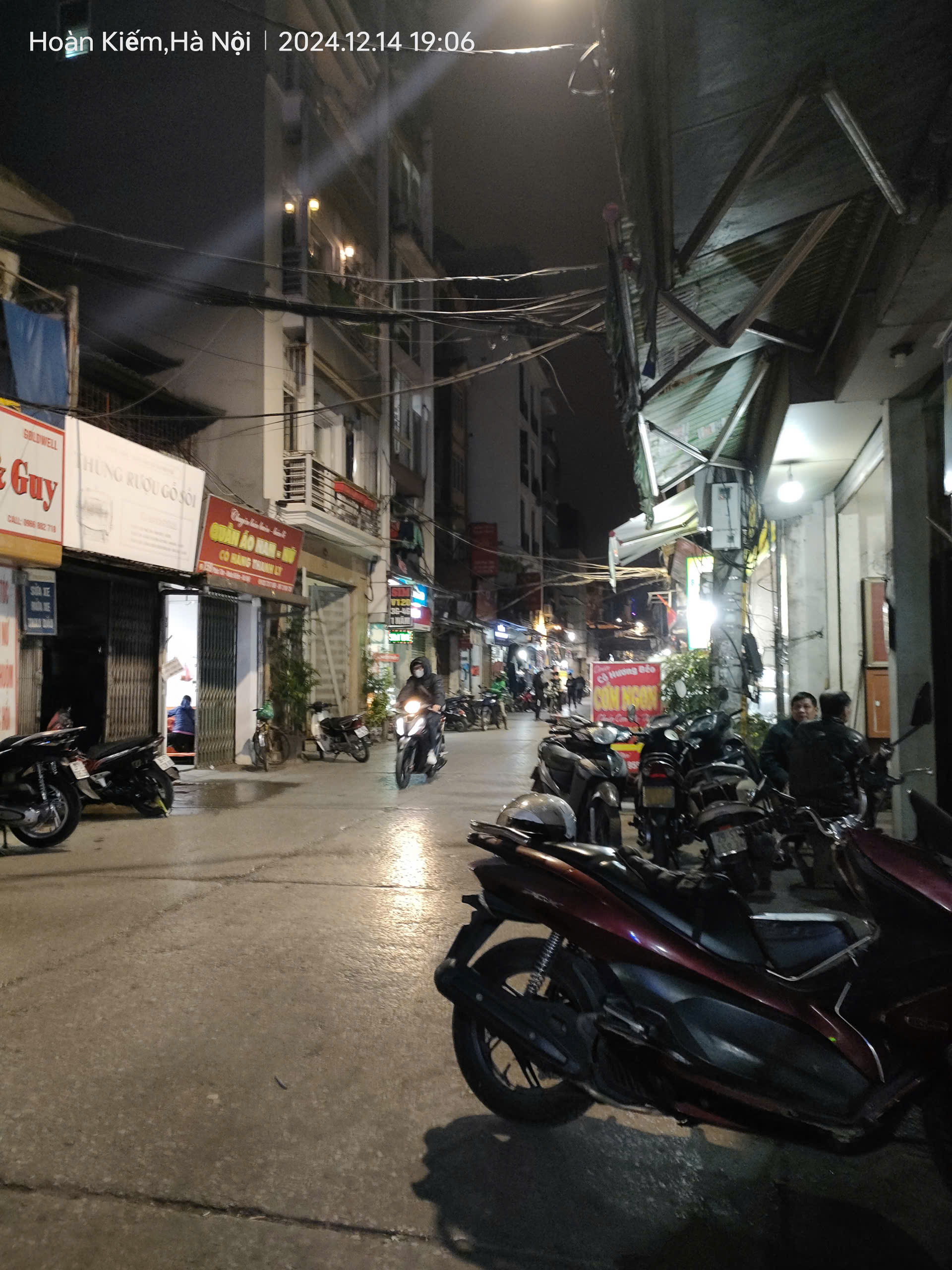 Cơ hội ngàn năm có một mặt phố, mặt chợ Bạch Đằng 80m/100m, 4 tầng, mặt tiền 3.2m, 5.7 tỷ Hai Bà Trưng.