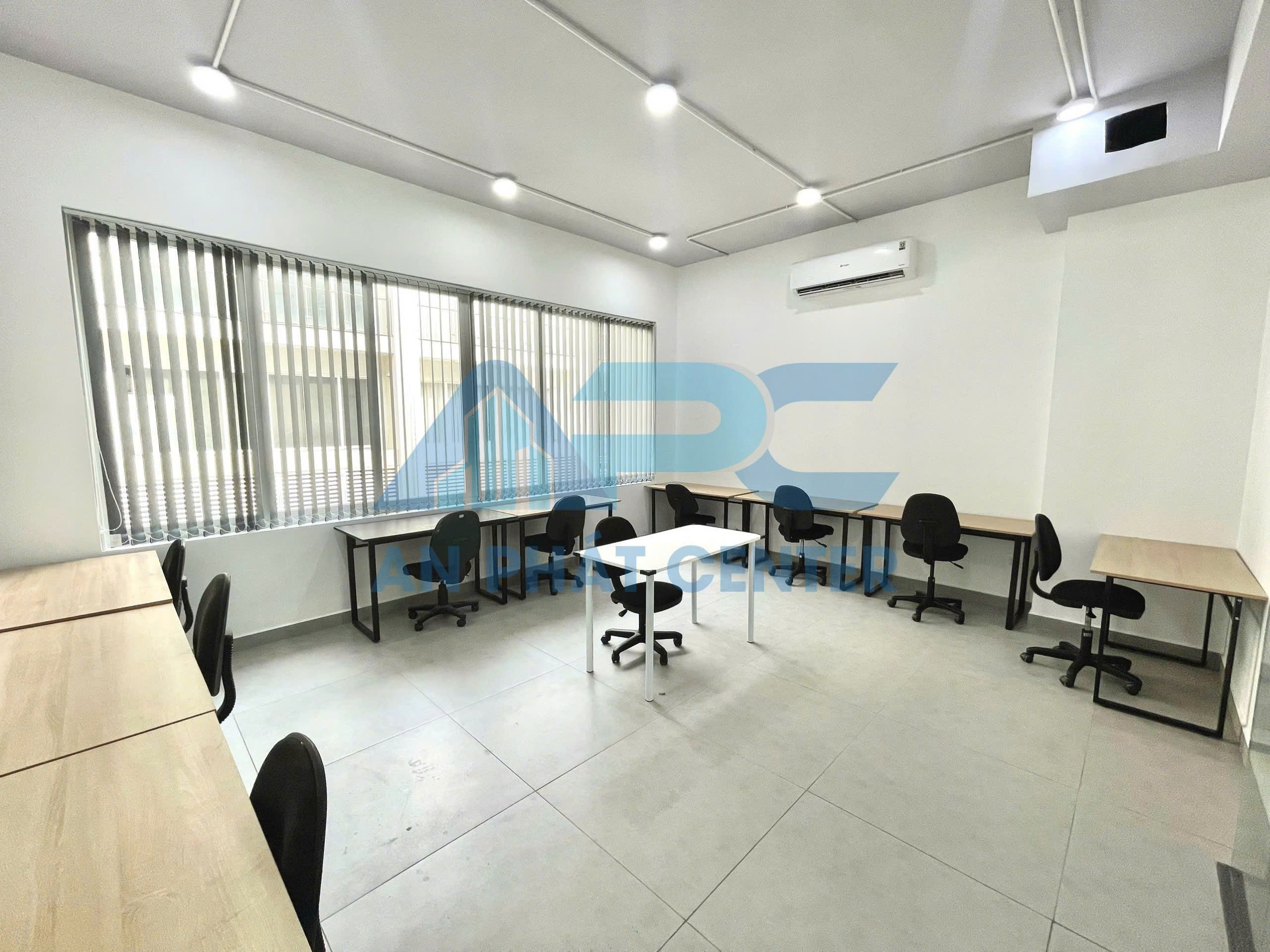 An Phát Center – Cho thuê văn phòng tại Số 34, B4, An Khánh, giá tốt: 15 triệu/ tháng, 27m2